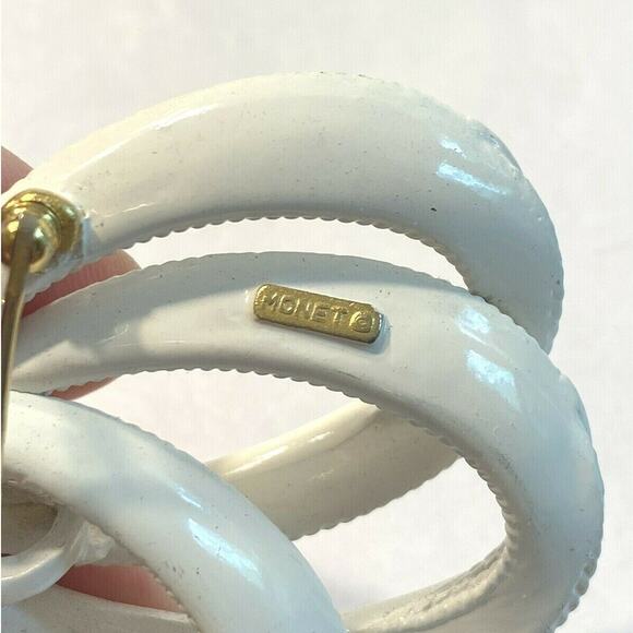 Monet White Enamel Loops Brooch Collectible Late 20th Century Jewelry Pin - Picture 4 of 4